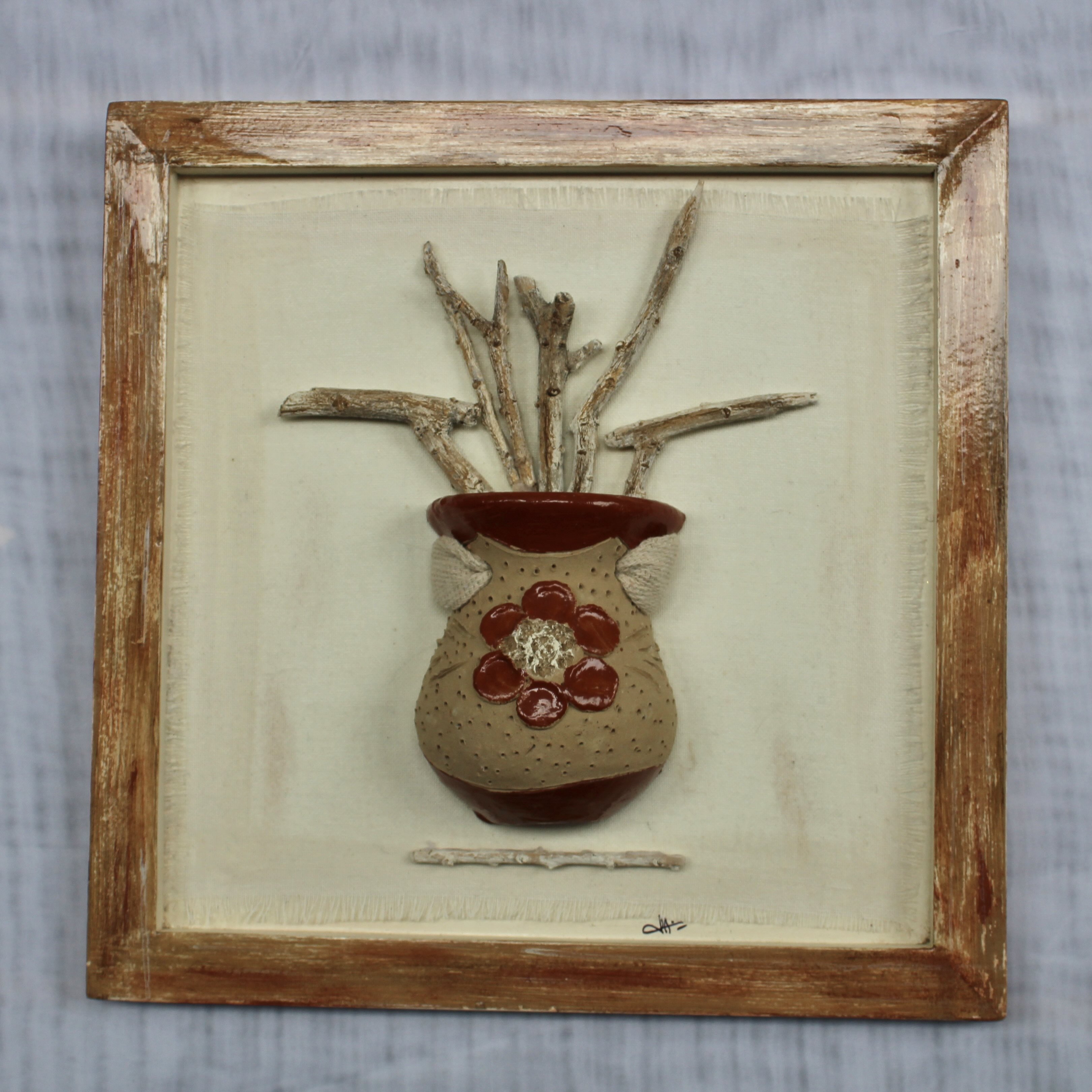 Cuadro en relieve con elementos paraguayos - maceta