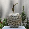 Manzana con estampado de partitura